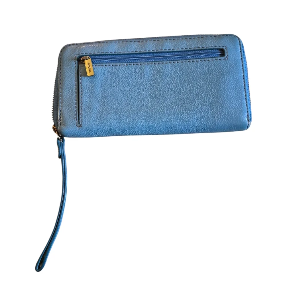 Fossil Sky Blue Wristlet Clutch‎